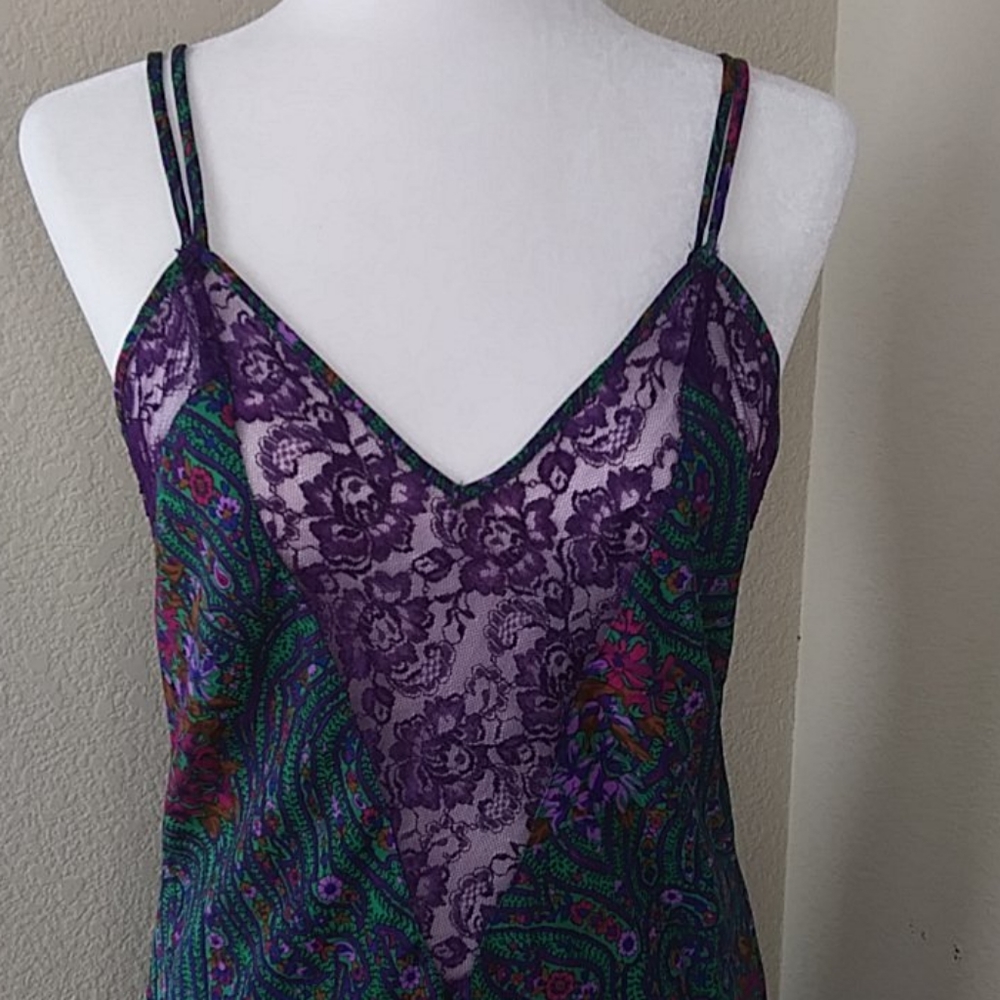 Victoria's Secret chemise and robe matching set - Picture 8 of 14